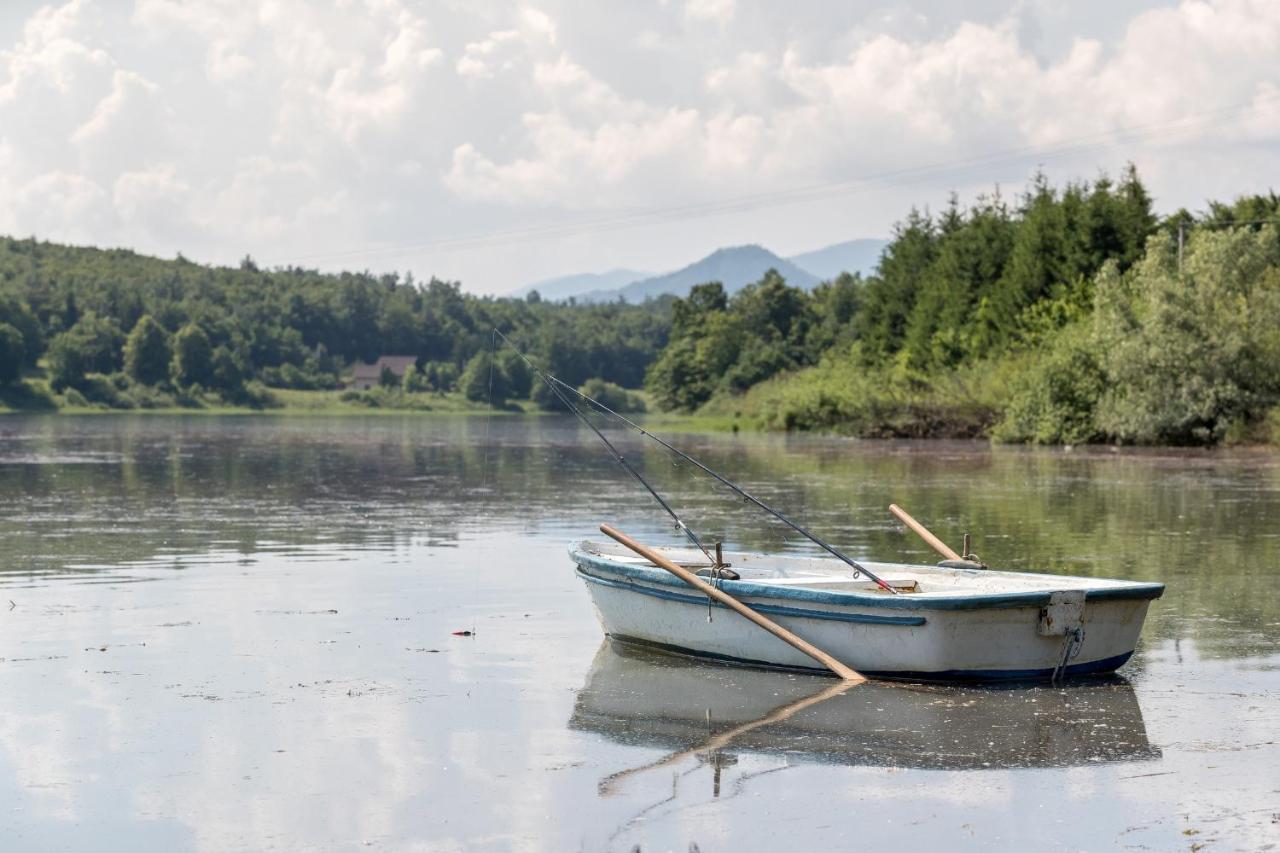 Kuca Za Odmor Jezero Villa Ogulin Buitenkant foto