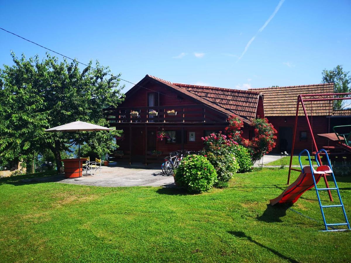 Kuca Za Odmor Jezero Villa Ogulin Buitenkant foto