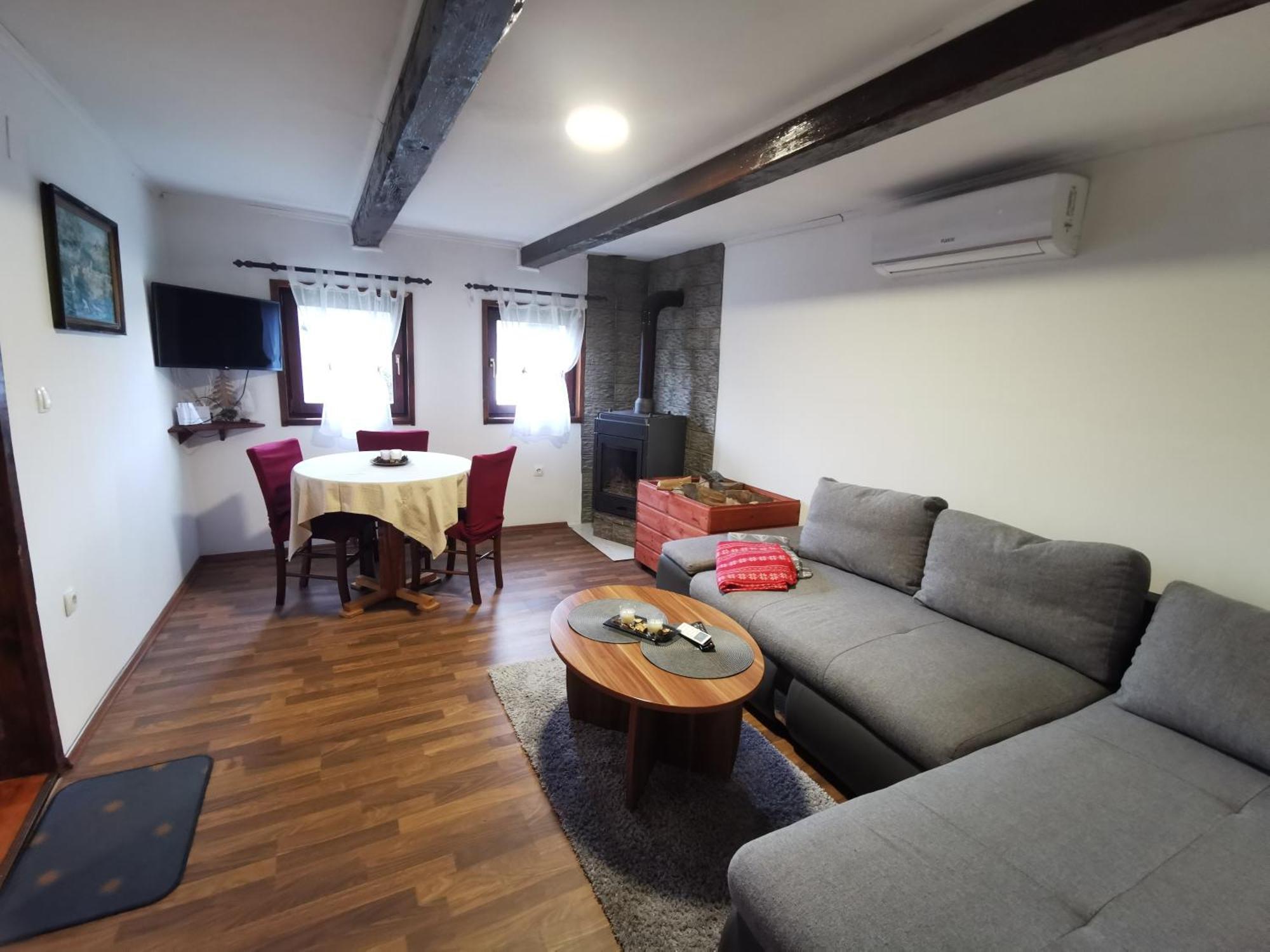 Kuca Za Odmor Jezero Villa Ogulin Buitenkant foto